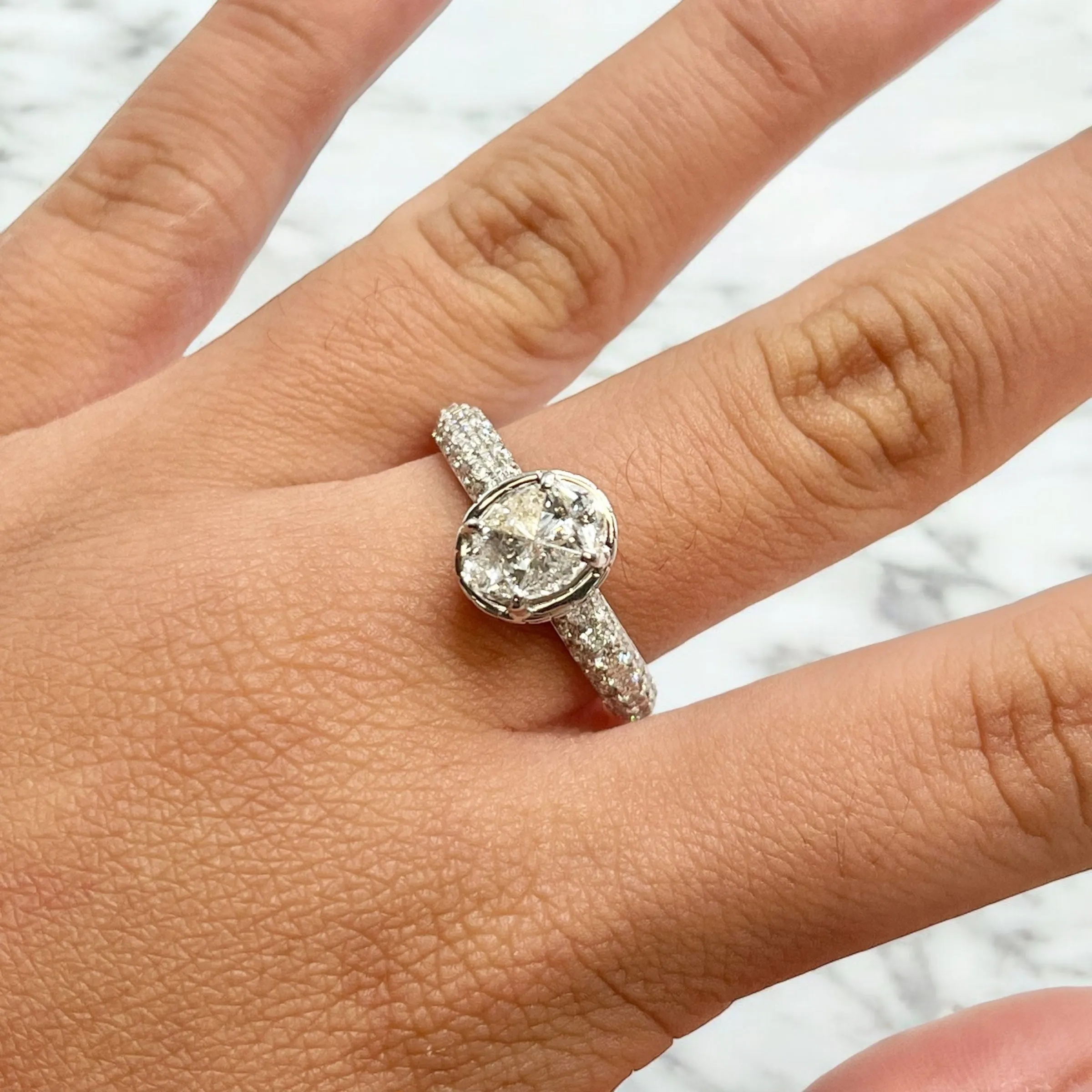 ALISSA PIE CUT OVAL RING