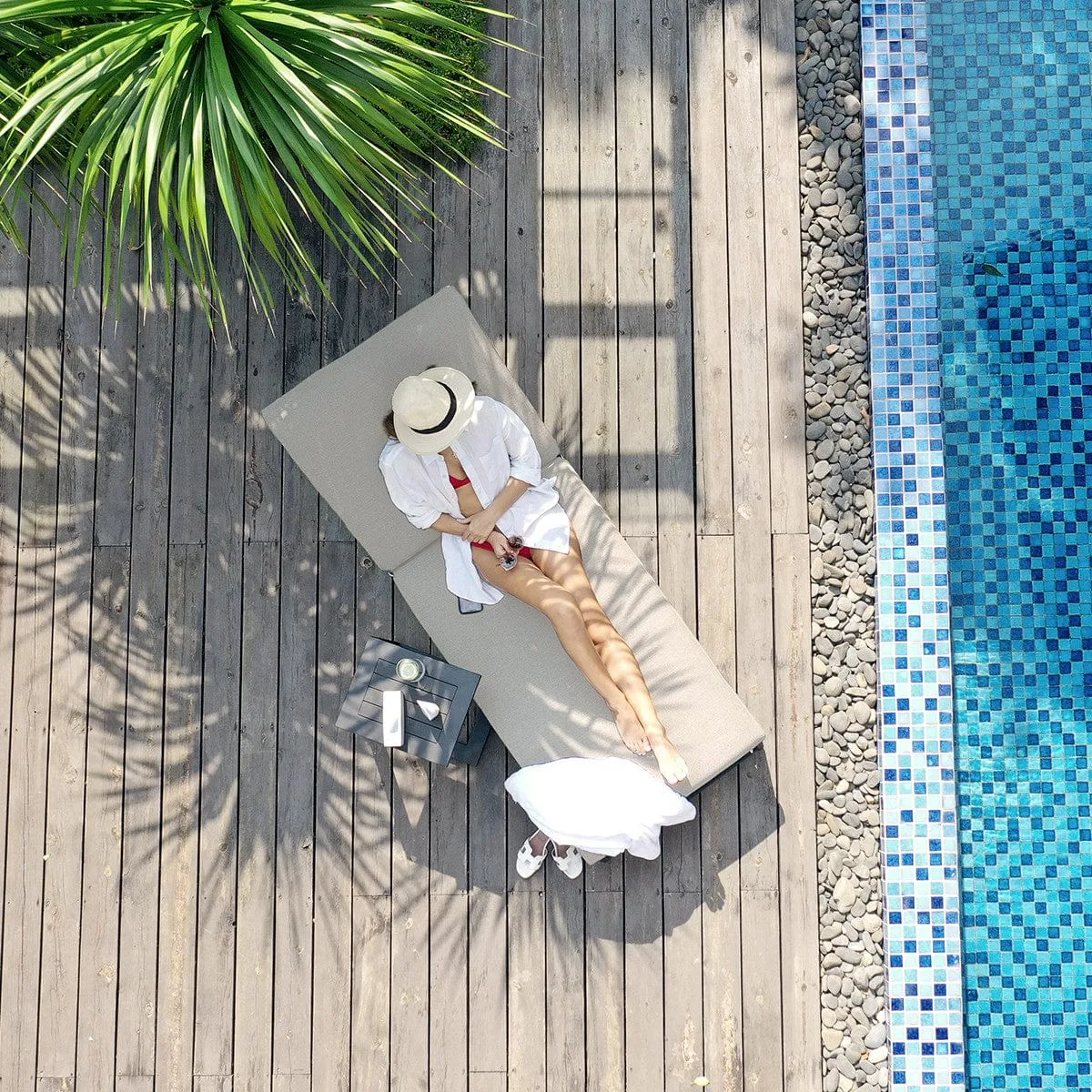 Allure Sunlounger / Oatmeal