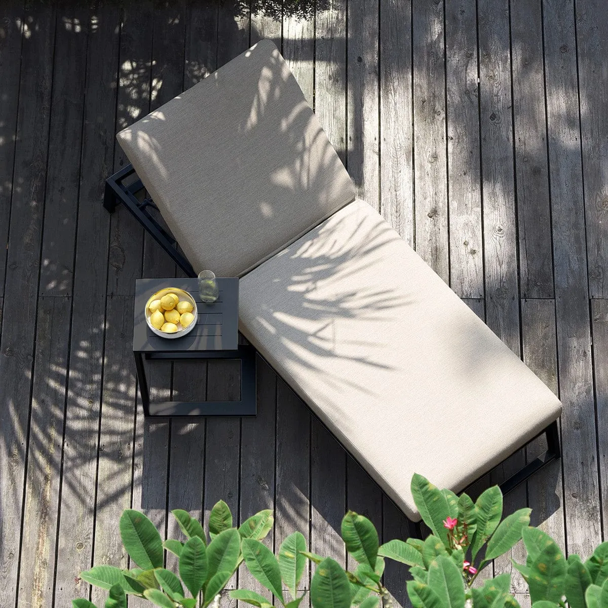 Allure Sunlounger / Oatmeal