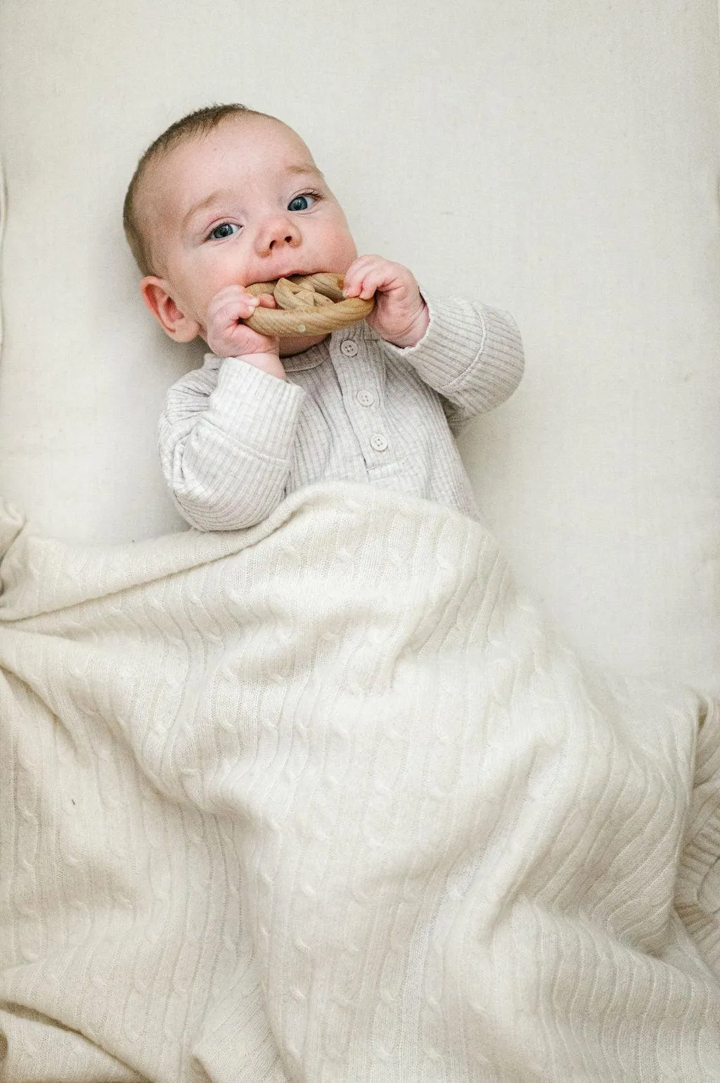 Cashmere Cable Knit Baby Blanket - Snow