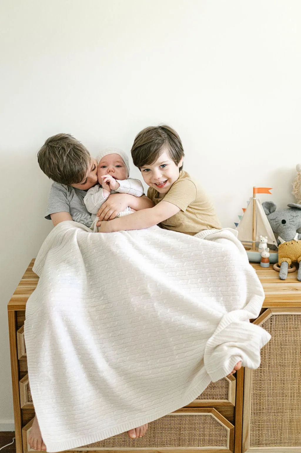 Cashmere Cable Knit Baby Blanket - Snow