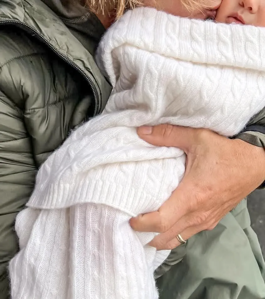 Cashmere Cable Knit Baby Blanket - Snow