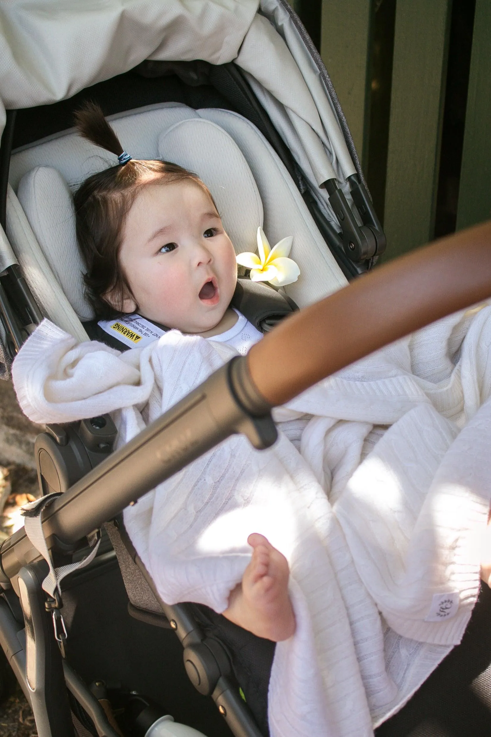 Cashmere Cable Knit Baby Blanket - Snow