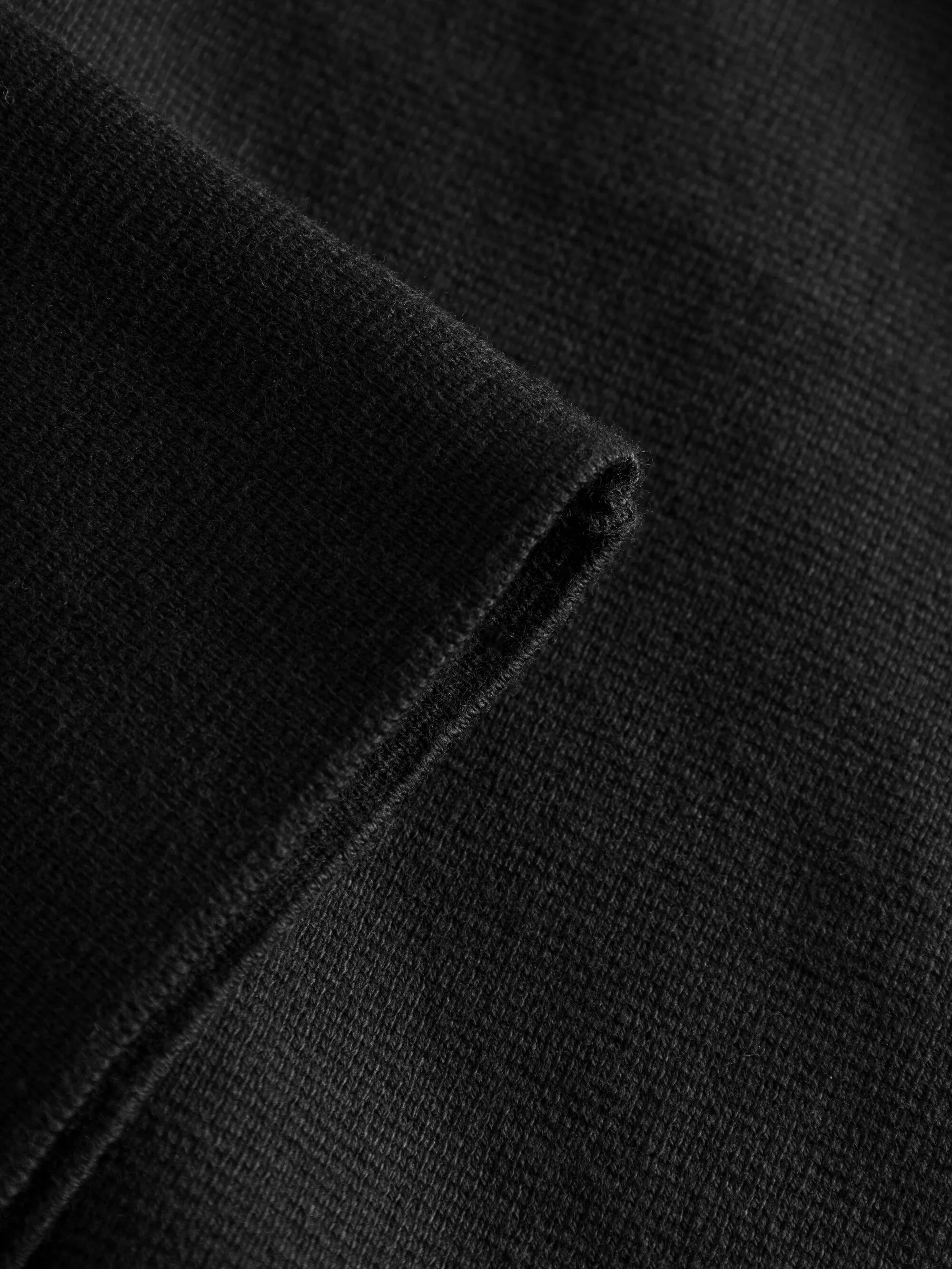 Cotton high neck knit - Black Jet