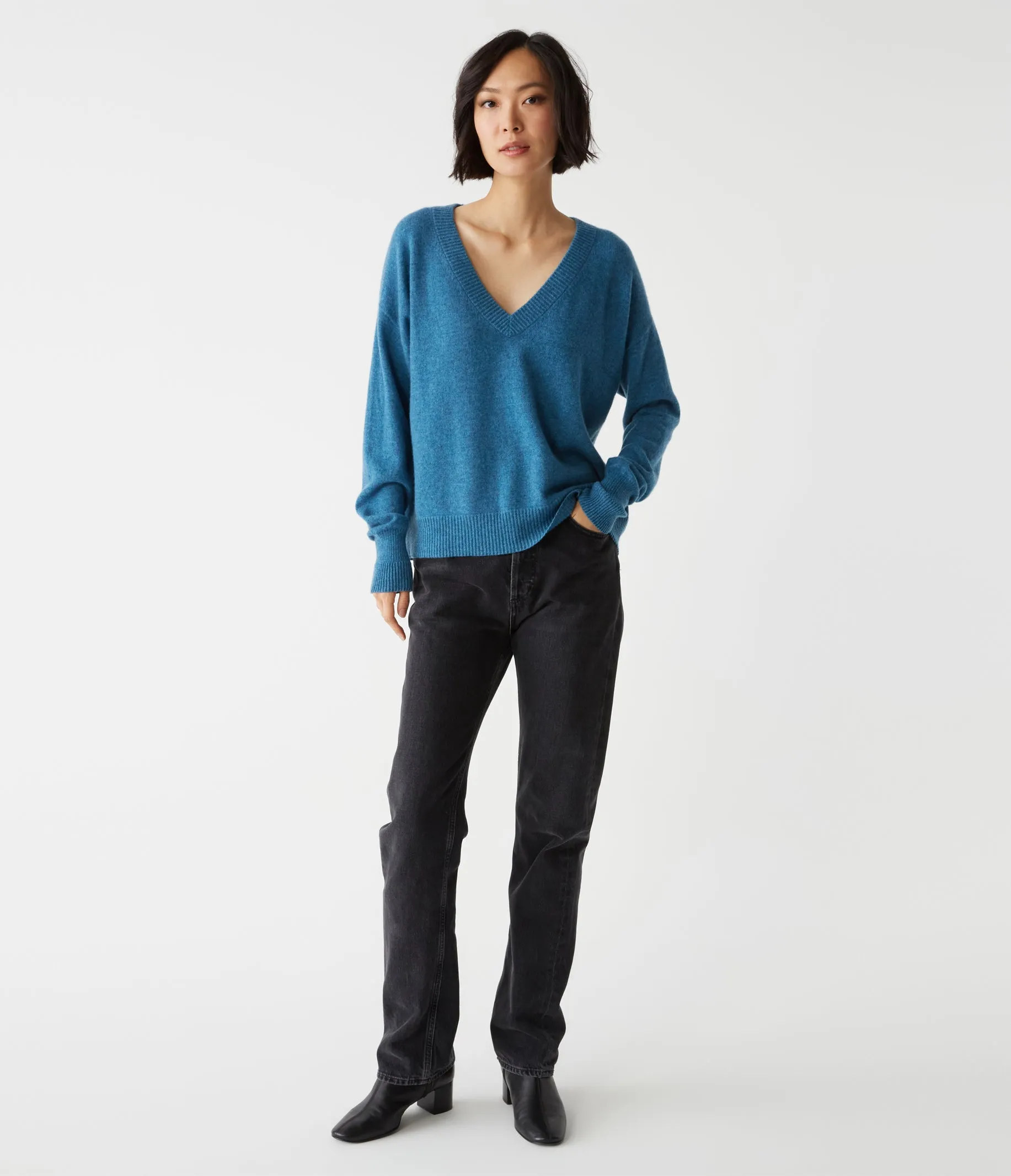 Gemma V-Neck Cashmere Sweater