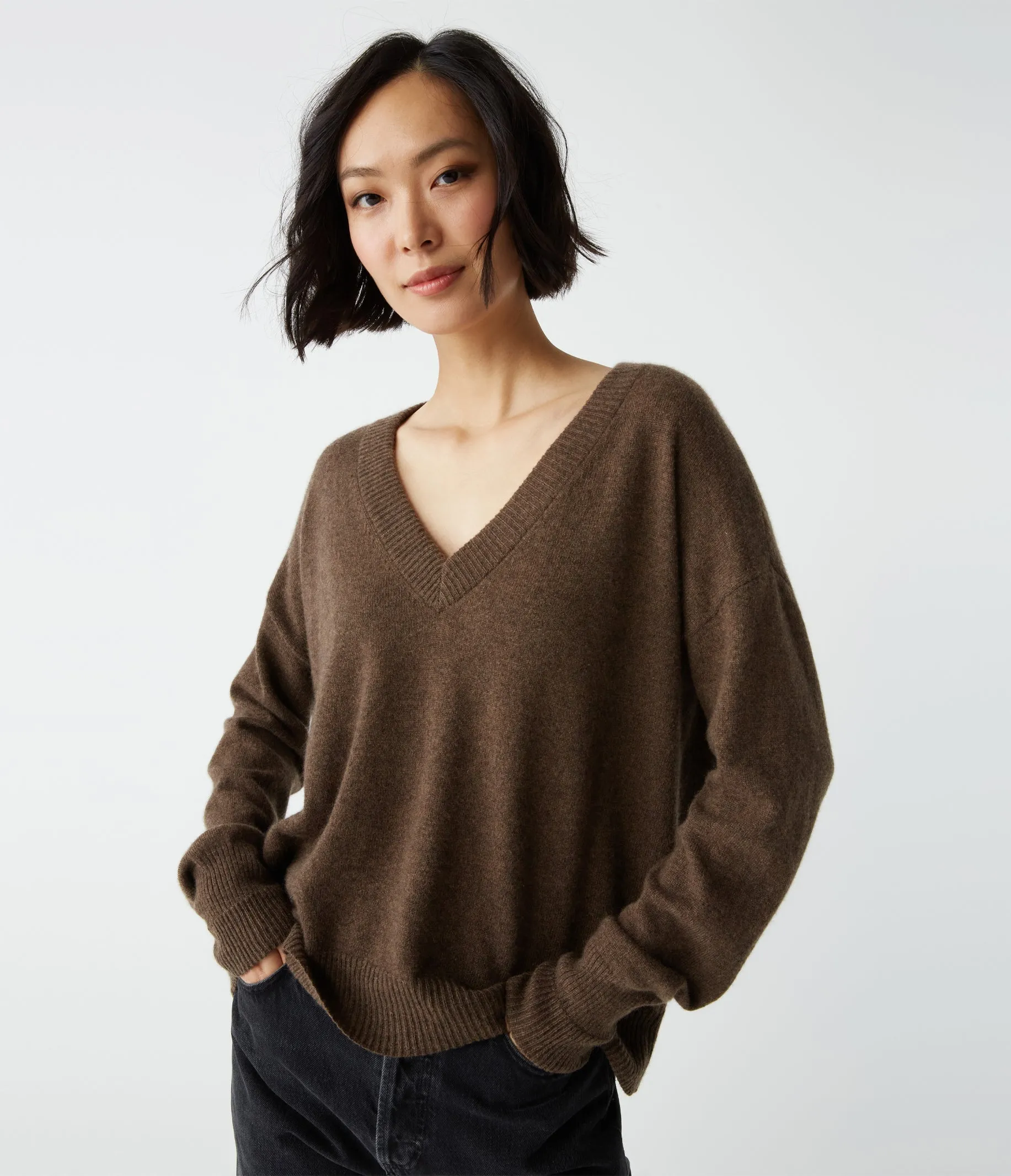 Gemma V-Neck Cashmere Sweater
