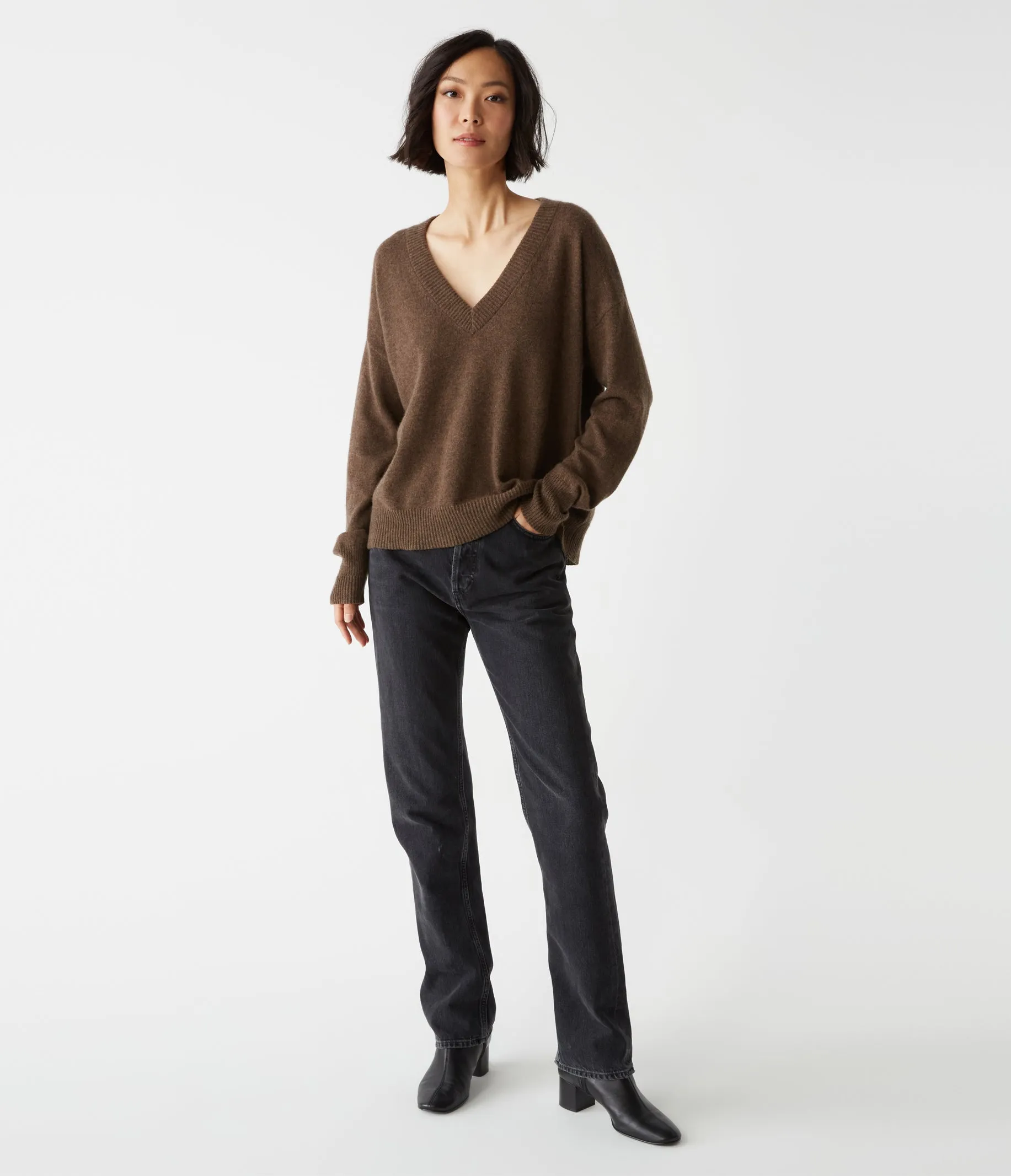 Gemma V-Neck Cashmere Sweater