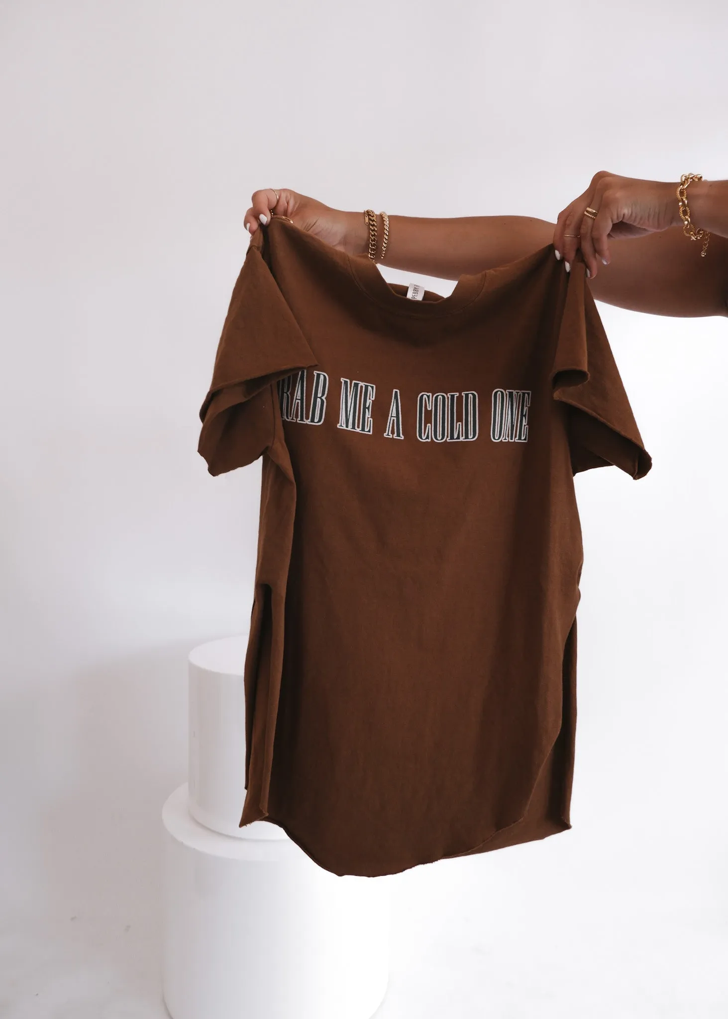 GRAB ME A COLD ONE SIDE SLIT TEE