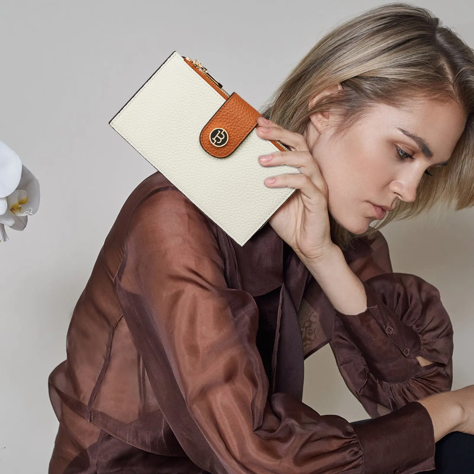 Lomy Leather Slim Wallet — Bifold Purse