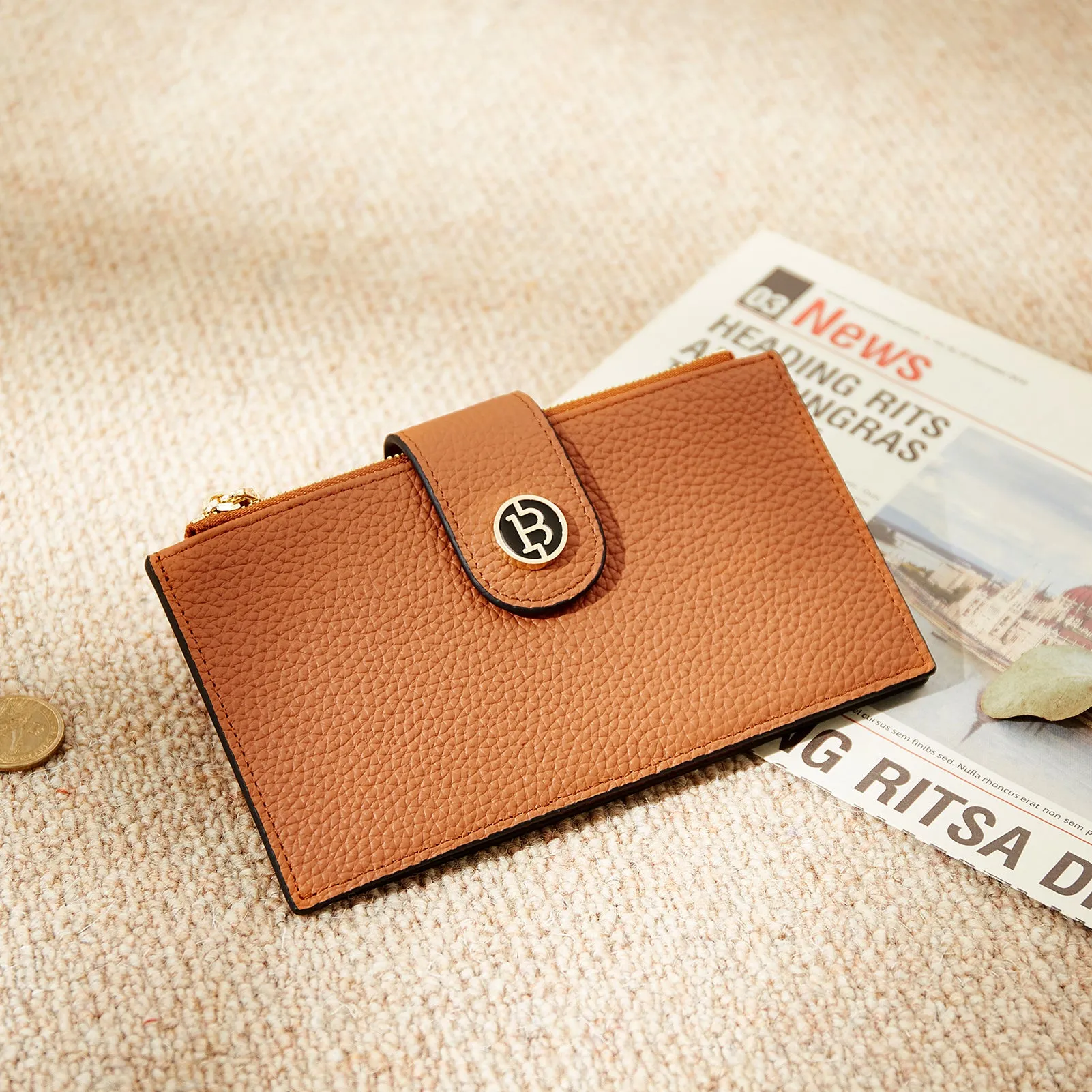 Lomy Leather Slim Wallet — Bifold Purse