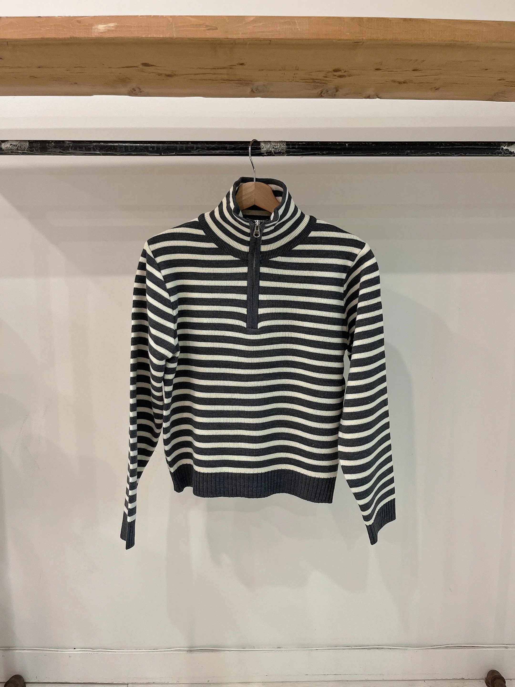 PETAN Stripe half-zip sweater