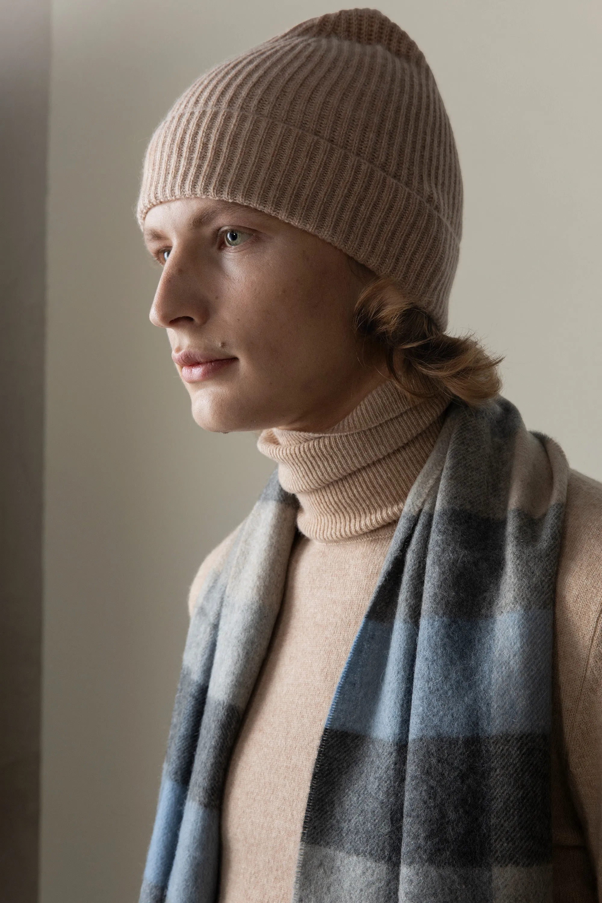 Unisex Cashmere Ribbed Beanie Hat - Sand