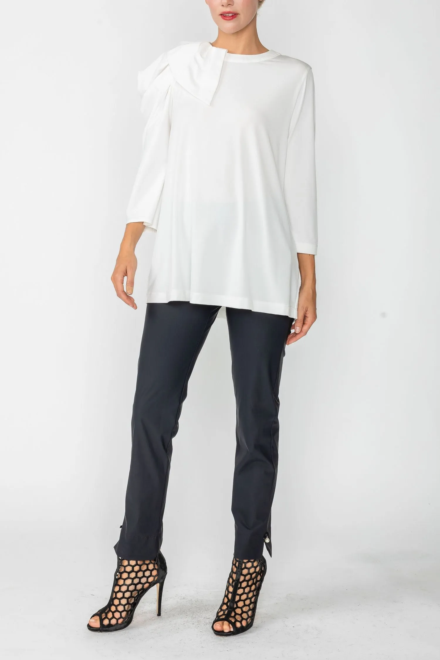 White Top W/ Bow Sleeve Detail