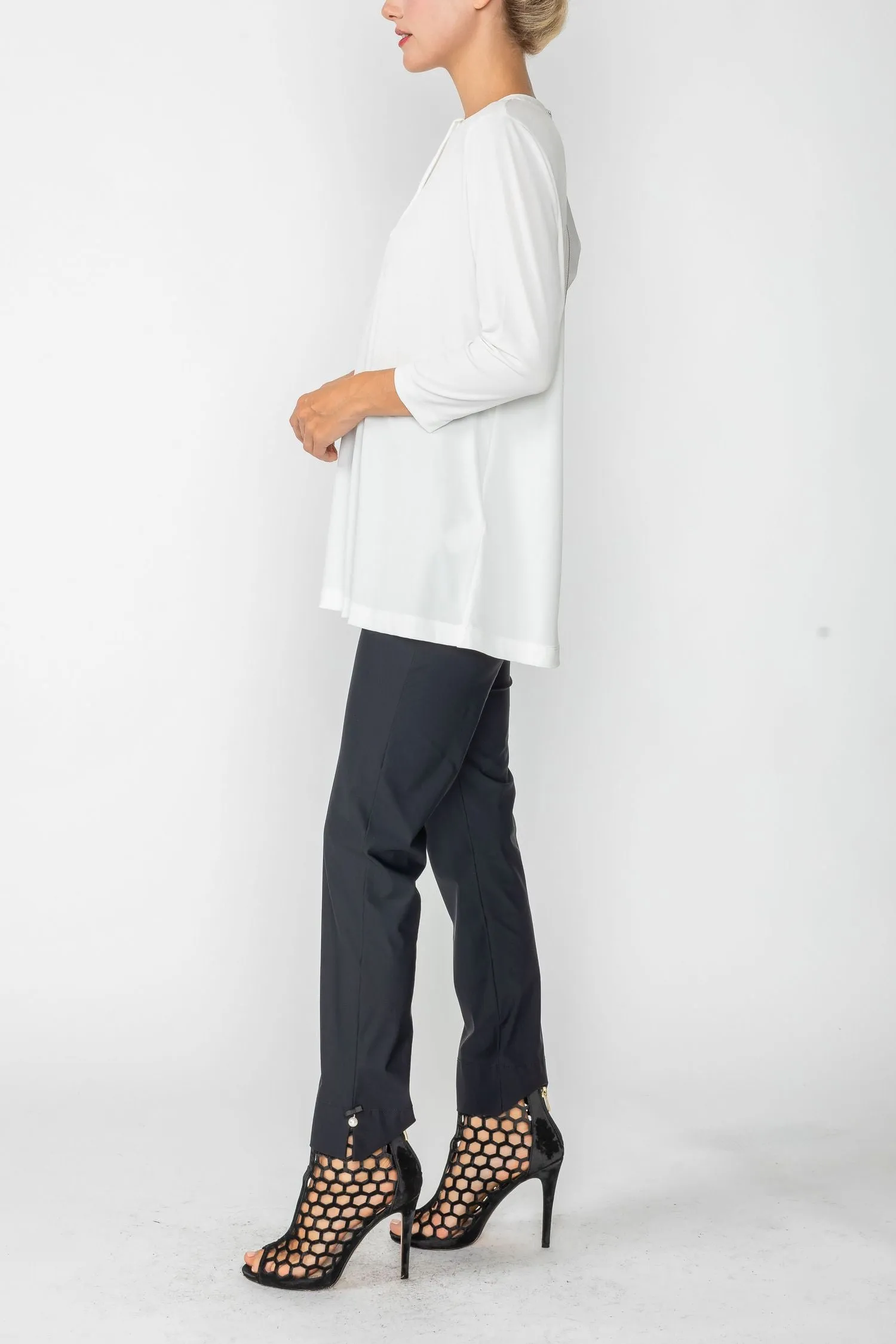 White Top W/ Bow Sleeve Detail